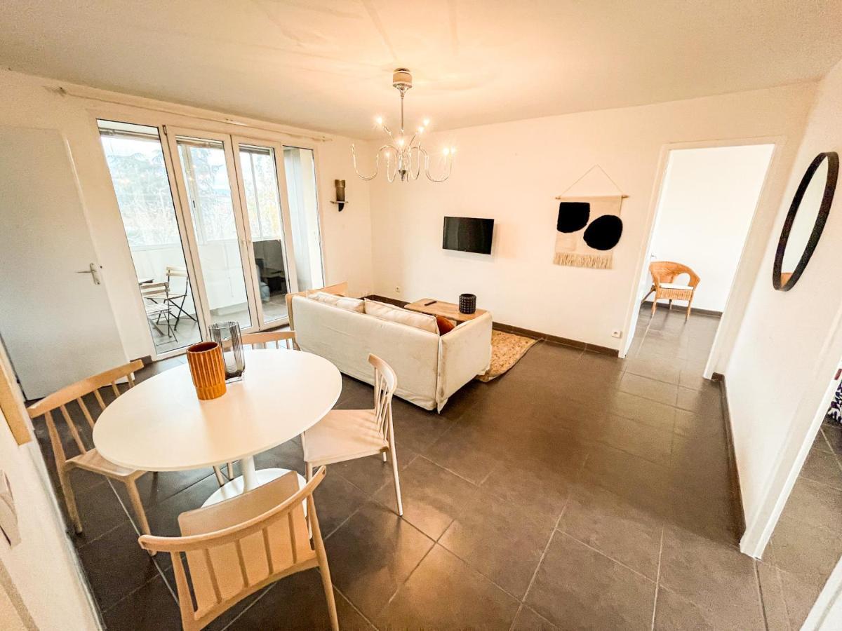 Suite Fanette Venissieux Bagian luar foto