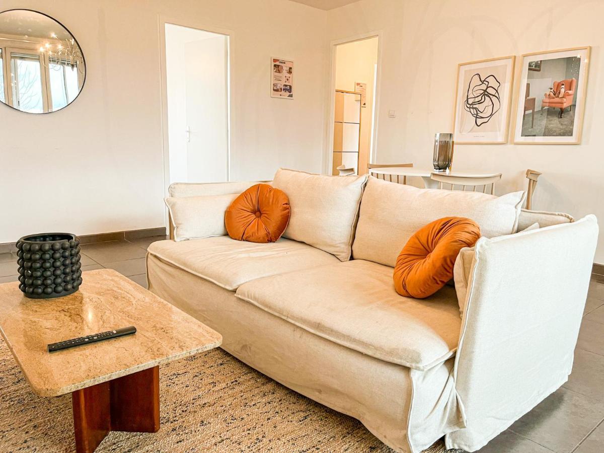 Suite Fanette Venissieux Bagian luar foto