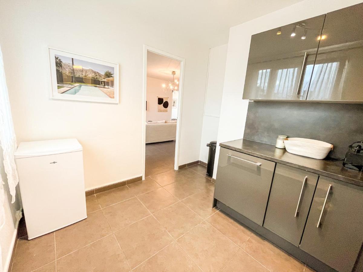 Suite Fanette Venissieux Bagian luar foto