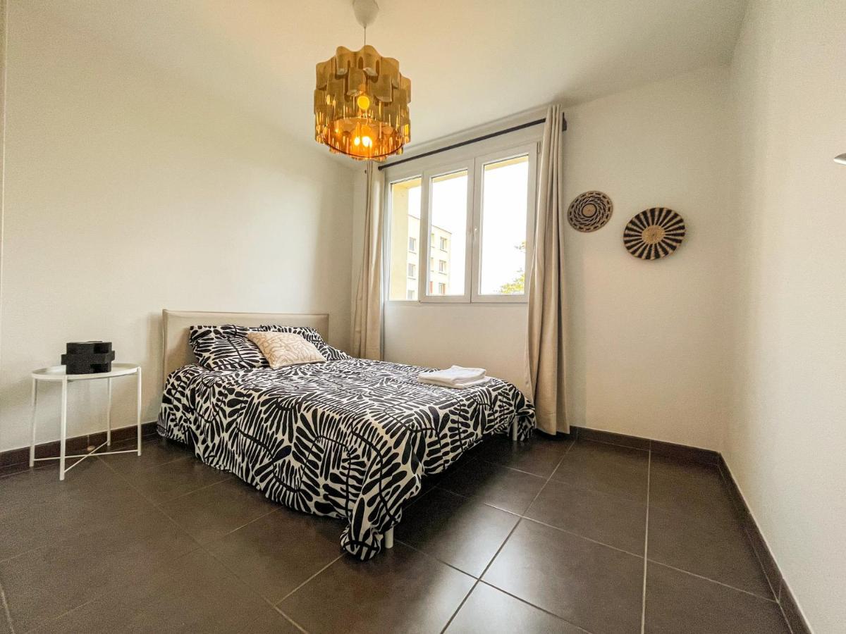 Suite Fanette Venissieux Bagian luar foto