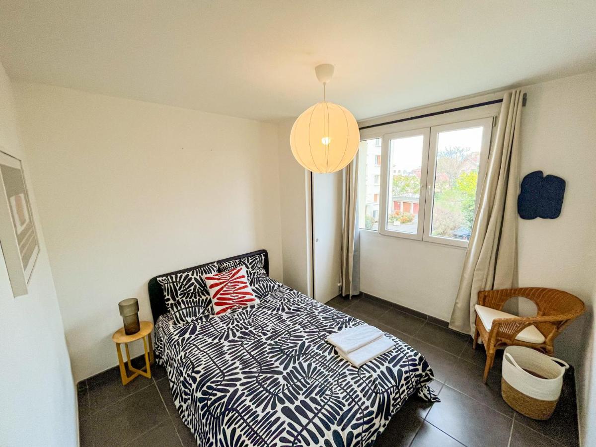 Suite Fanette Venissieux Bagian luar foto