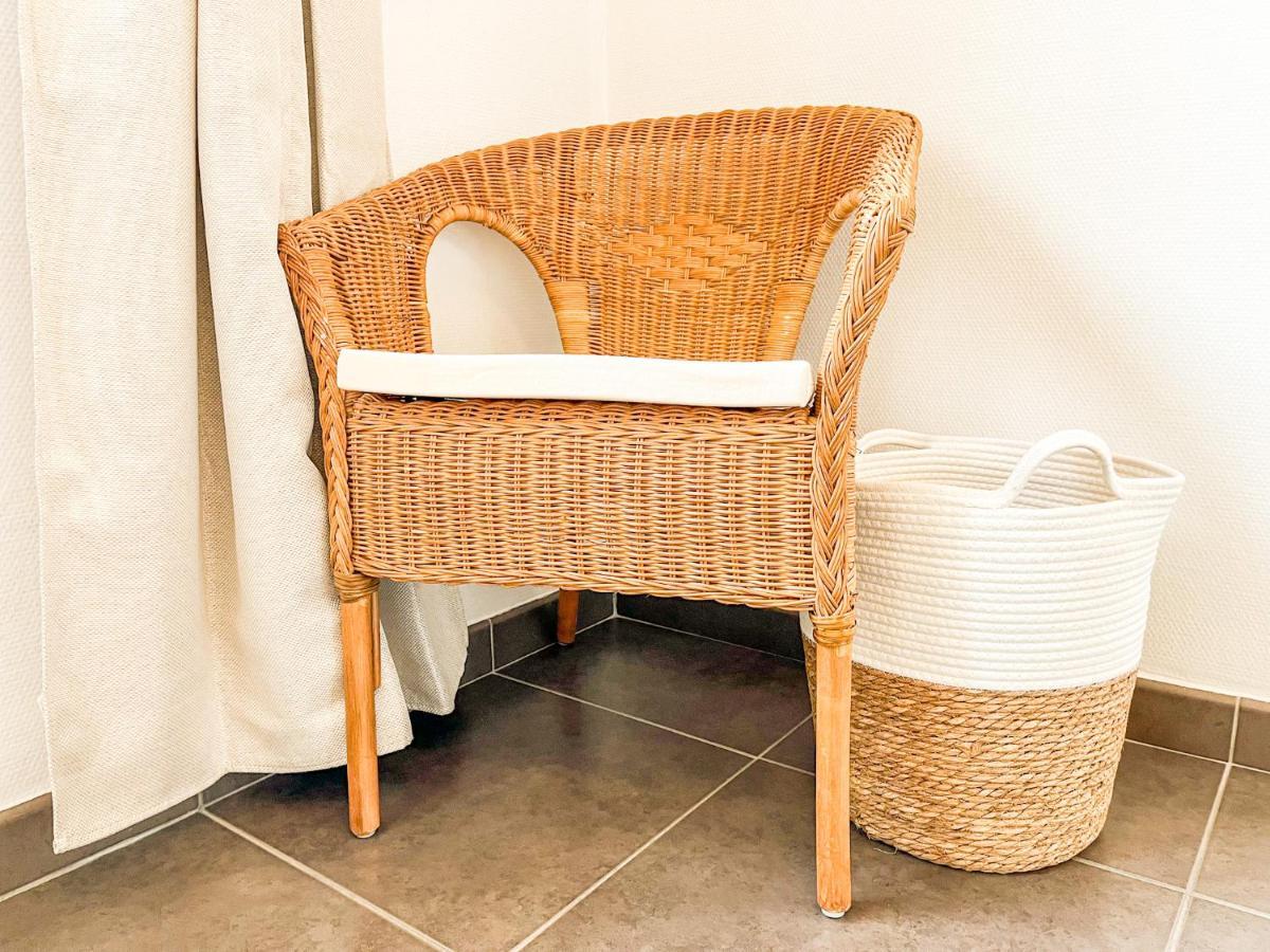 Suite Fanette Venissieux Bagian luar foto