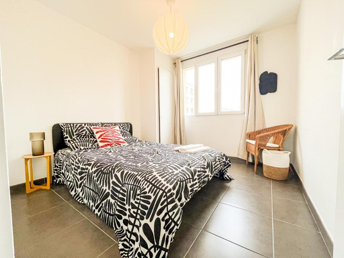 Suite Fanette Venissieux Bagian luar foto